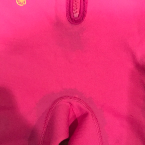 Speedo swimsuit fits girls 35-45 lbs - Picture 2 of 2